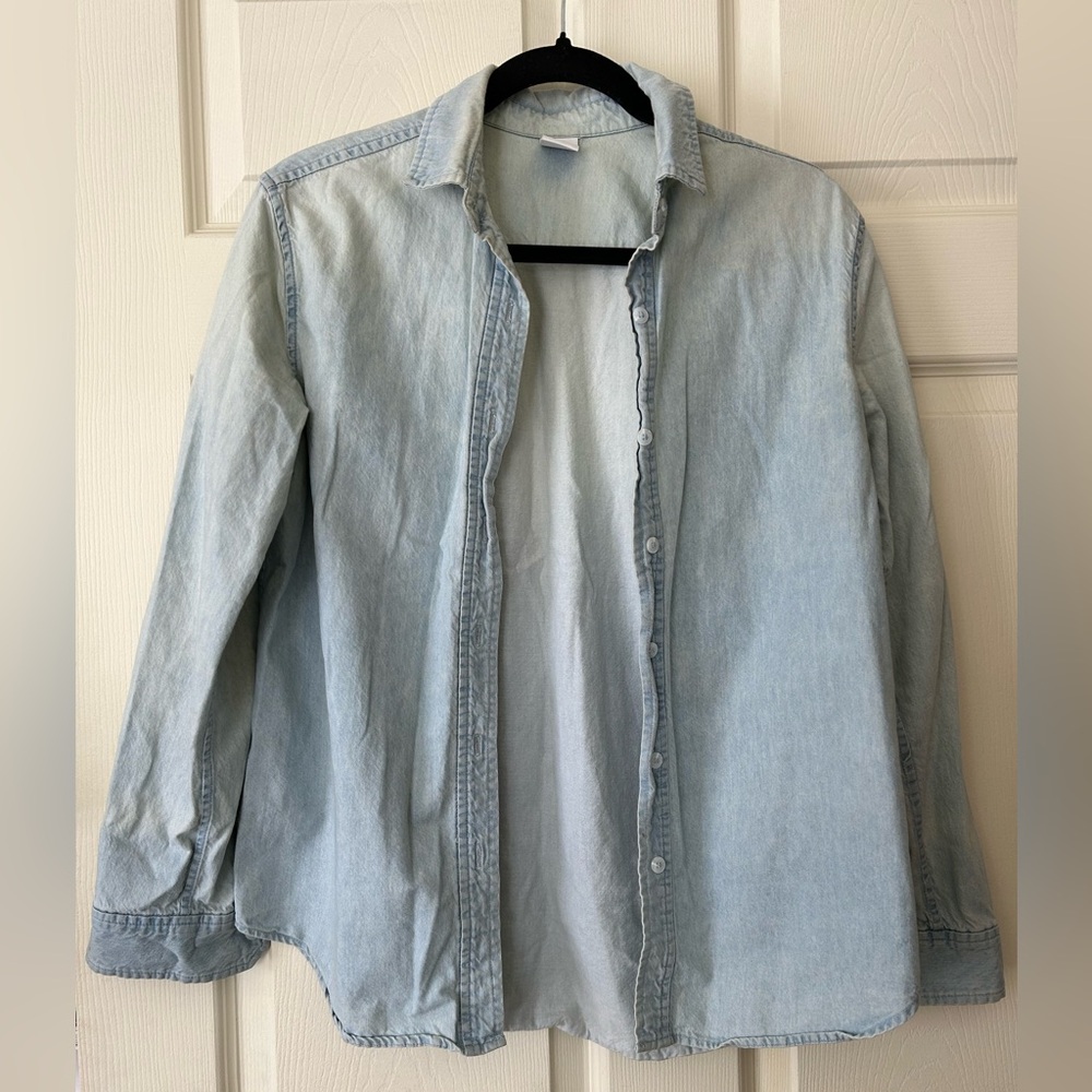 LOLË Light blue denim shirt
